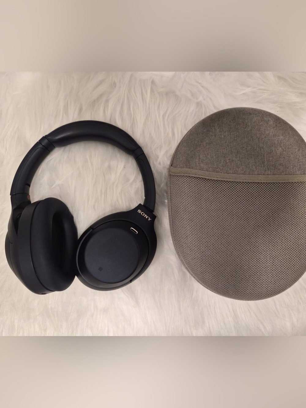 Sony WH-1000XM4 Wireless Noise-Cancelling Headphones β Excellent Condition π§